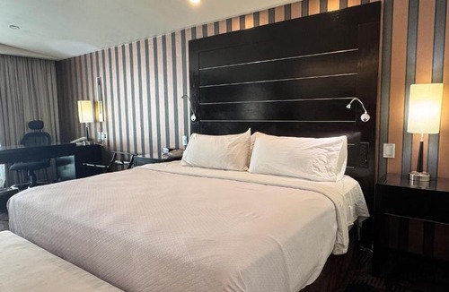 Toluca Hotel | Crowne Plaza Toluca - Lancaster by IHG