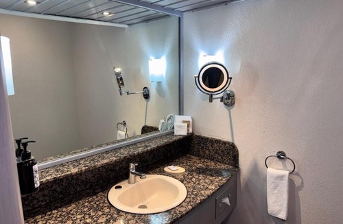Toluca Hotel | Crowne Plaza Toluca - Lancaster by IHG