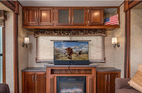 Tyler House | Crusader Fifth Wheel
