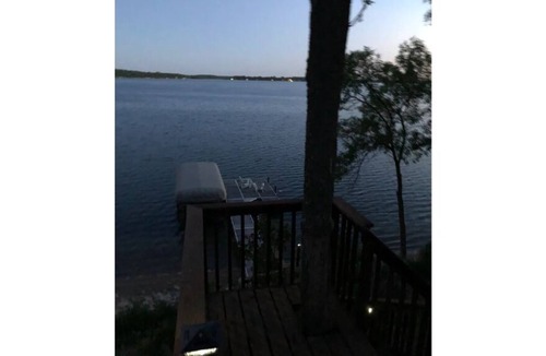 Edna House | Custom Castle... with access to a fishing guide!