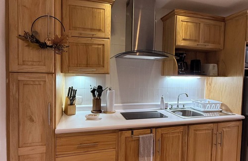 Antigua Guatemala House | Cute Private Studio in Antigua Heart. A/C WIFI Direct Street Access & Priv Bath