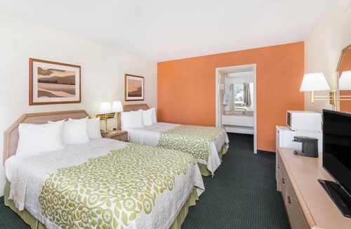 Deming Hotel | Days Inn by Wyndham Deming