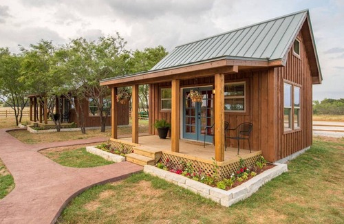 Lacy-Lakeview Cabin | Deerfield Countryside Tiny Cabin #2 - 10min to Silos at Magnolia
