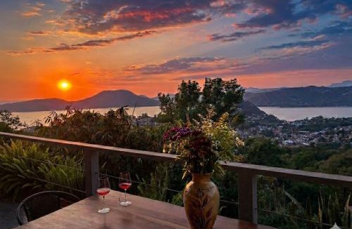 Valle de Bravo Apartment | Departamento Mirador Tu Balcón Privado en Valle