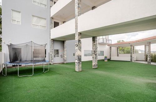 Atizapan de Zaragoza Apartment | Depto 6 personas 2 recámaras Zona Esmeralda Nova Esmeralda