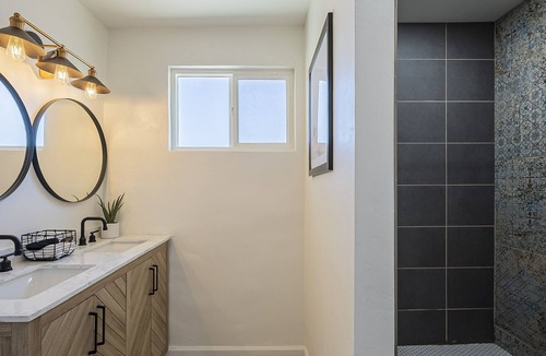 Drexel Heights House | Desert Haven- Mountain View’s!