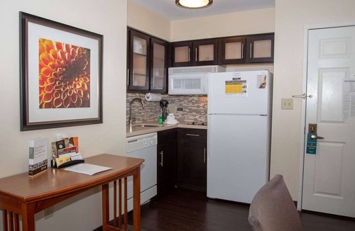 Vance Jackson Hotel | Discover Unique Spirits | 2 Units w/Full Kitchens | Pool | Free Breakfast