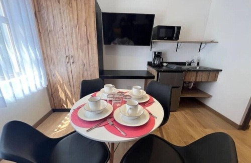 Zona 10 Apartment | Dk5 Complete studio in La Zona Viva