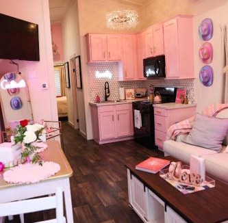 Dover House | Dolly's Place 2