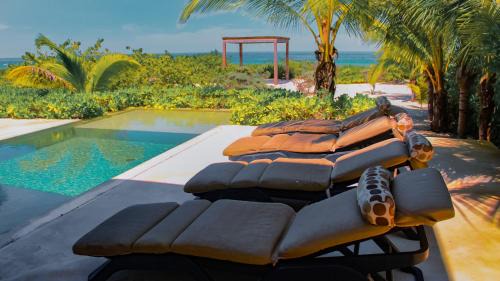 Merida House | Donoussa Beach home