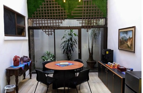Zona 10 House | Double Bedroom Real View zone 15 Guatemala