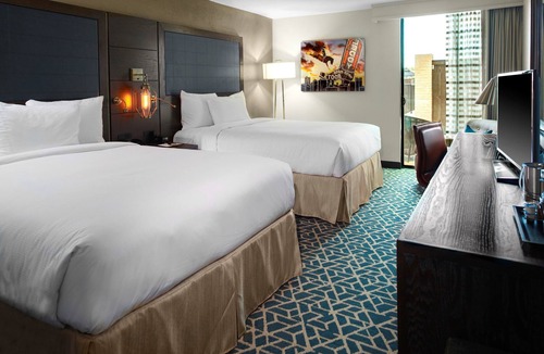 North Arlington Hotel | DoubleTree by Hilton Hotel Arlington DFW South