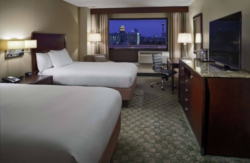 San Antonio Hotel | DoubleTree by Hilton San Antonio Downtown