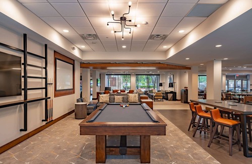 Farmers Branch Hotel | DoubleTree by Hilton Dallas - Farmers Branch