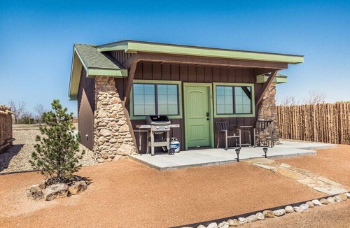 Canyon Apartment | Doves Rest Cabins - Phantom