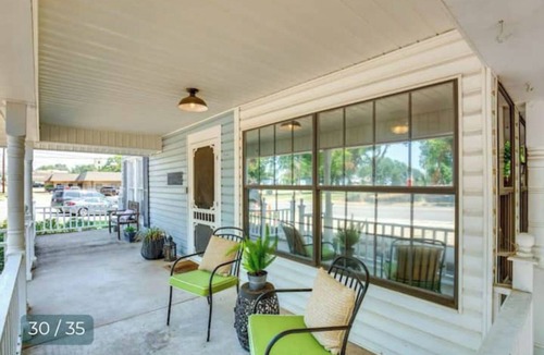 Canton House | Downtown Canton Walkable 1st Monday Patio Grill Golf Splash Kingdom Pack n Play