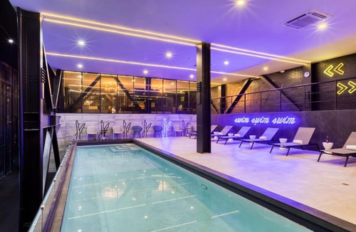 Avenida Revolucion Apartment | Downtown Designer Apartments by ULIV