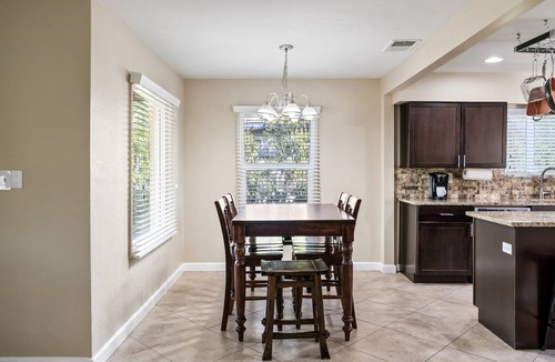 Blenman-Elm House | Downtown Gem: 8 Guests - Short drive to Gem Show!