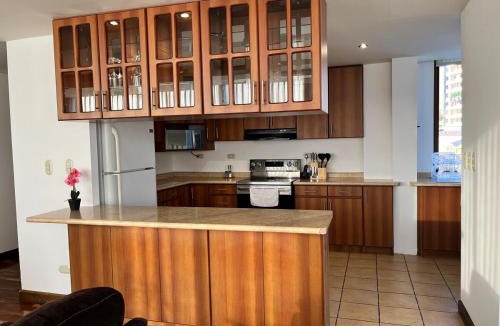 Zona 15 Apartment | Dp3 Spacious, beautiful views, hot tub & rooftop