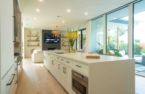 Bouldin House | DT Luxury Oasis W Pool & Gym
