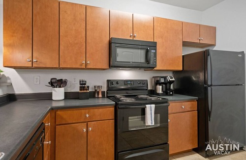 North University Apartment | E 30the #2 xxxxxxxxx
