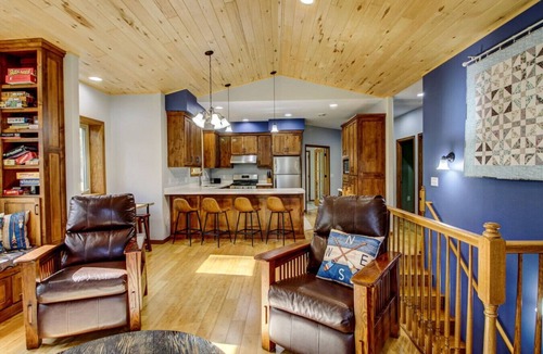 Brainerd Cabin | Eagle`s Nest - Main House
