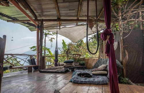 Pasajcap House | Earthship 3-level apt., portside, connected to an outdoor kitchen with a view.