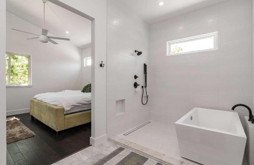 Travis Heights House | East Elizabeth St Main Home