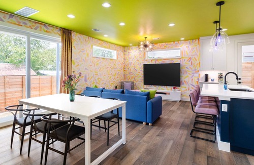Blackshear-Prospect Hill House | Eastside Home w Awesome Yard - Golf, Pool, Firepit