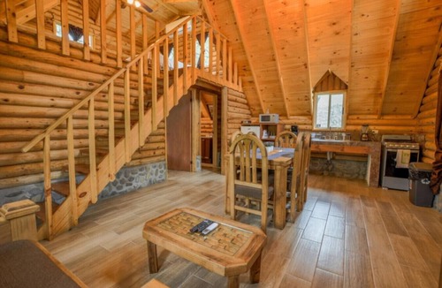 Santiago Cabin | Eclipse Cabin/ideal for family adventures
