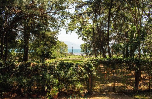 San Juan La Laguna Cabin | Eco Cabin with Lake View