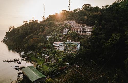 San Juan La Laguna Hotel | Eco Hotel Uxlabil Atitlan