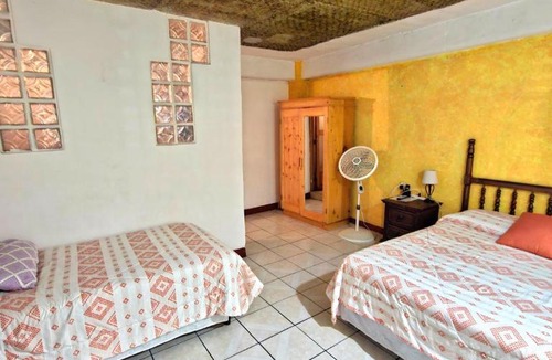 Zona 10 Hotel | Eco Suites Uxlabil Guatemala
