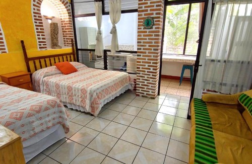 Zona 10 Hotel | Eco Suites Uxlabil Guatemala