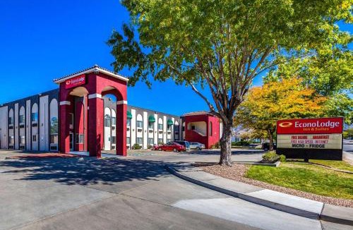 Princess Jeanne Hotel | Econo Lodge Inn & Suites Albuquerque East I-40 Eubank Exit