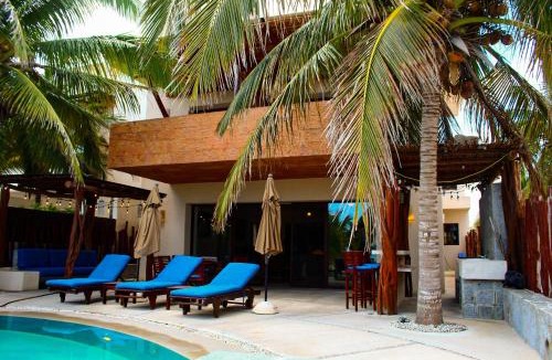 Merida House | Egina Luxury Villa