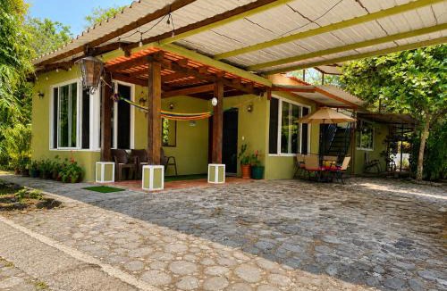 Santa Clara La Laguna House | El encanto tropical, a minutos del IRTRA