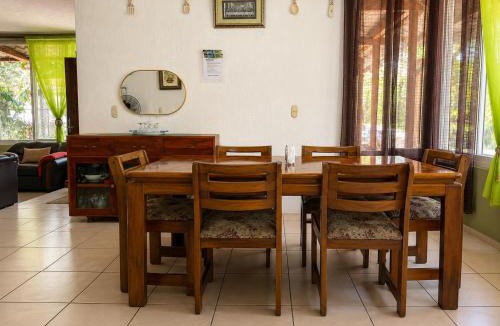 Santa Clara La Laguna House | El encanto tropical, a minutos del IRTRA