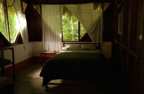 Laguna Yaxha Hotel | El Sombrero Ecolodge