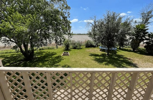Harlingen House | Elegance Meets Country