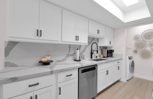 Pointe Scottsdale Apartment | Elegant Condo One Mile From Old Town