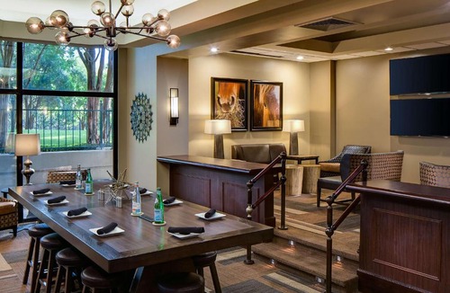 Bluffview Hotel | Embassy Suites by Hilton Dallas-Love Field