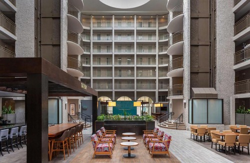 El Paso Hotel | Embassy Suites by Hilton El Paso