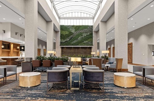 Las Colinas Hotel | Embassy Suites By Hilton Irving Las Colinas
