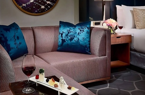 Uptown Hotel | Enjoy a Hassle-Free and Suiting Stay! w/Outdoor Pool, Pet-Friendly!