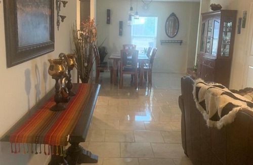 Medina Valley House | Enjoy this beautiful and very me confo