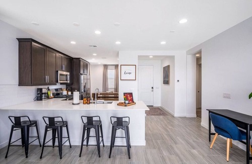Maryvale House | Enjoyable 3 bedroom house w/Pool and Spa/Hot Tub