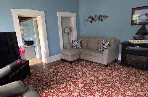 Lebanon Bed & Breakfast | Enjoyable bed & breakfast within a historic home in downtown Lebanon