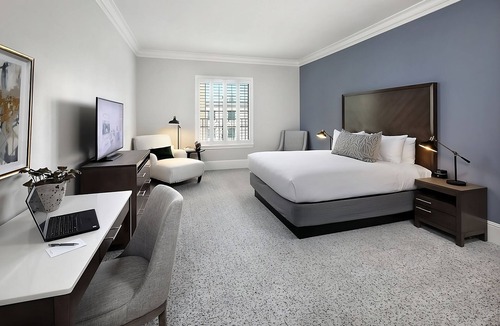 Winters Hotel | Ensuring a Very Comfortable & Memorable Stay! Pets Are Welcome, Free Parking!