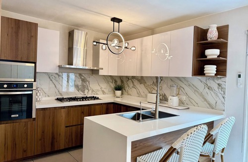 Santa Catarina House | EQUIPPED HOUSE 8 MIN CONSULATE, 20 MIN FUNDIDORA, GYM, PLAYGROUND, SAFE